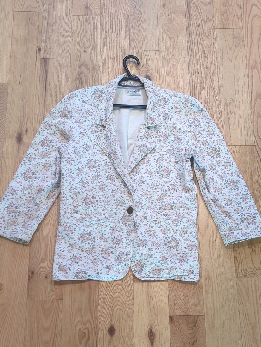 Runaway Bay. Vintage Floral Blazer | Jacket. Size Medium***